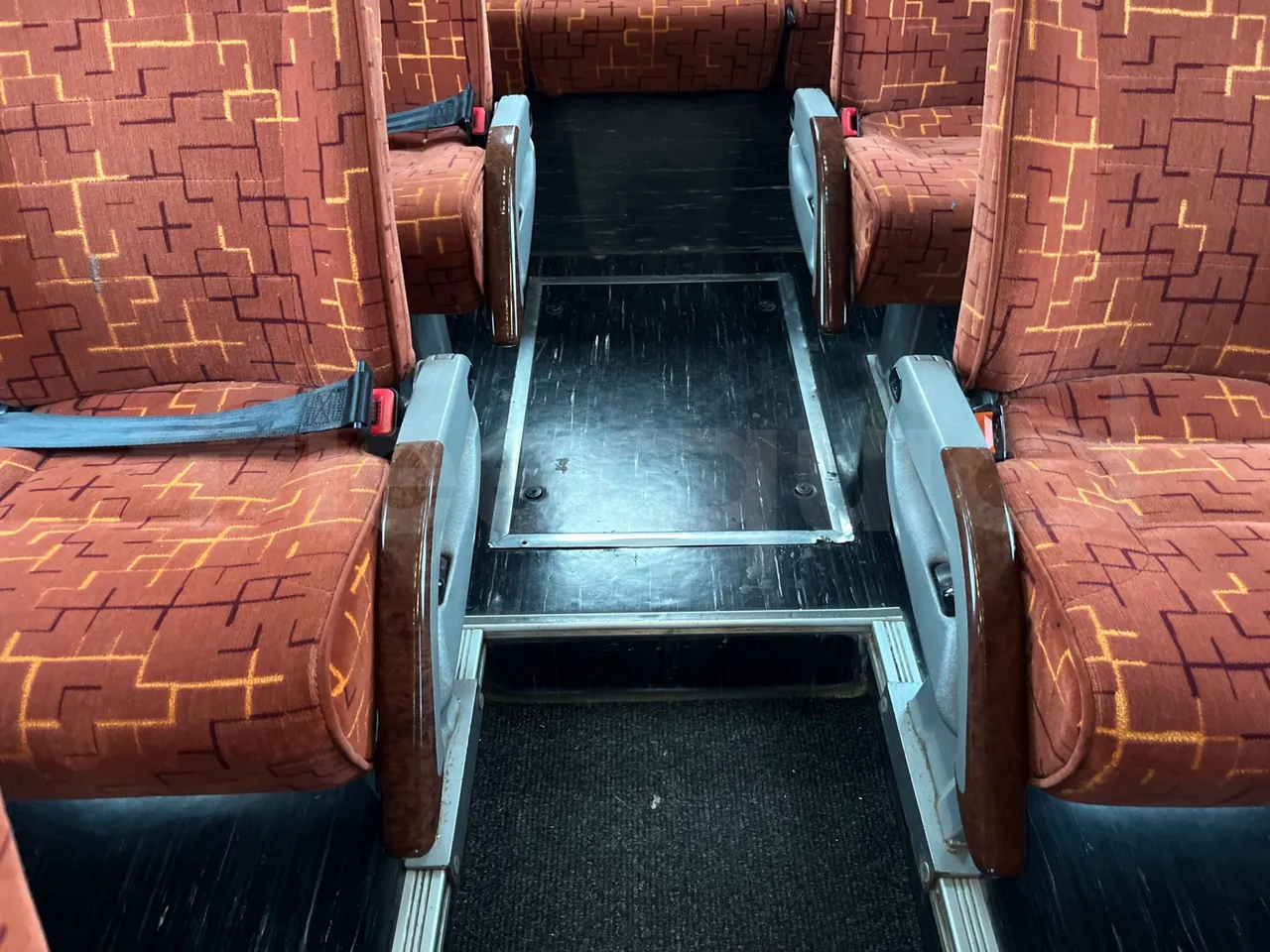 Irisbus 397E.12 397E.12 - Euro5 - 279kW - 12.410mt - floor hatches photo