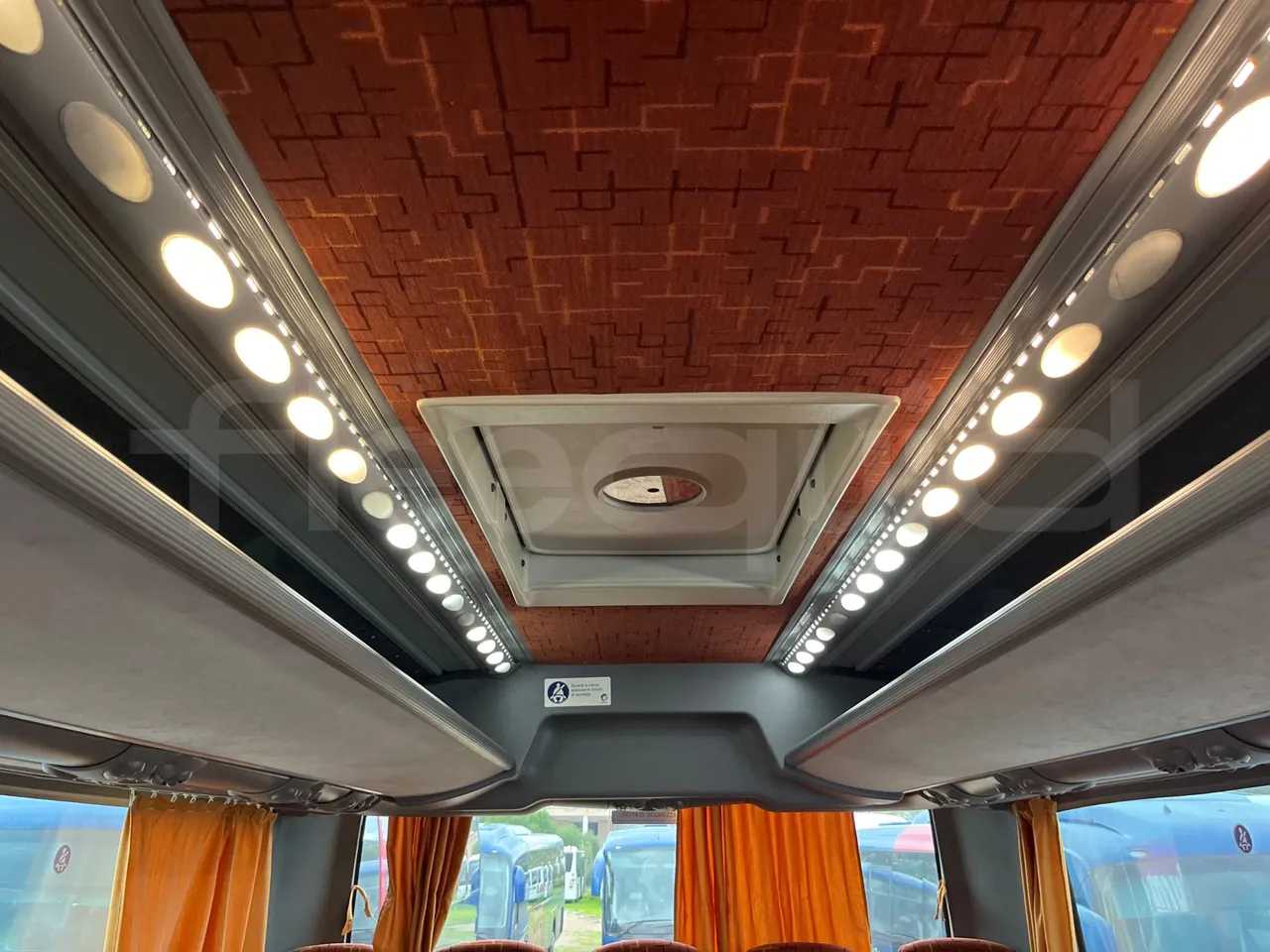 Irisbus 397E.12 397E.12 - Euro5 - 279kW - 12.410mt - roof hatch 1