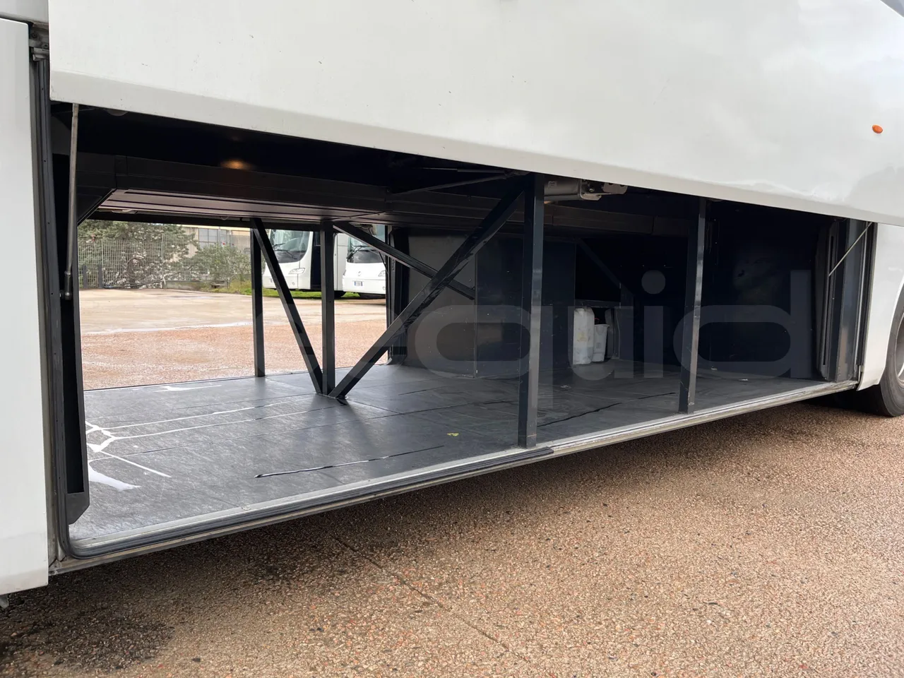Irisbus 397E.12 397E.12 - Euro5 - 279kW - 12.410mt - internal frame rust check