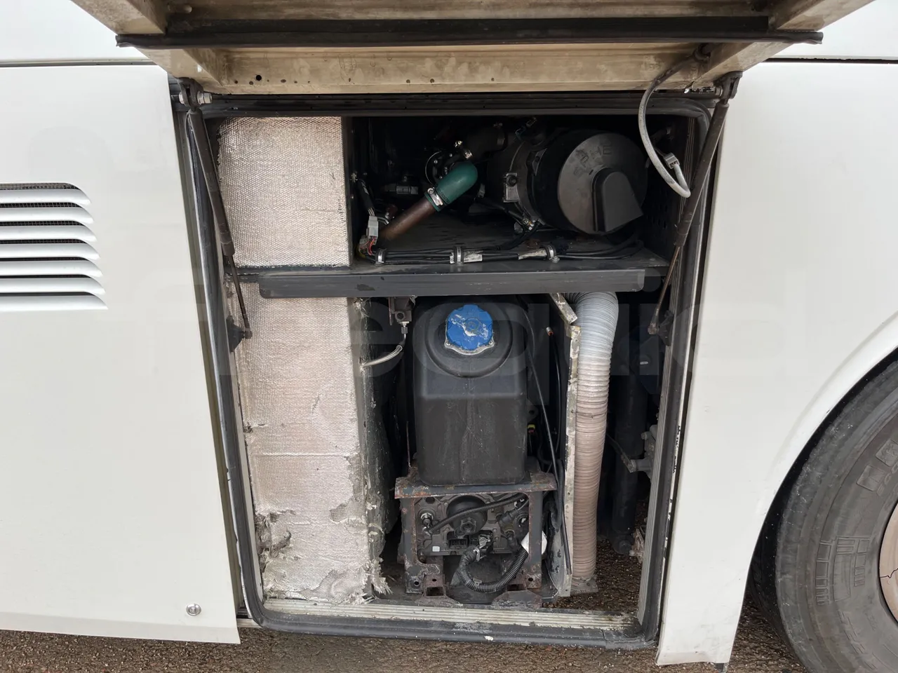 Irisbus 397E.12 397E.12 - Euro5 - 279kW - 12.410mt - preheater webasto photo