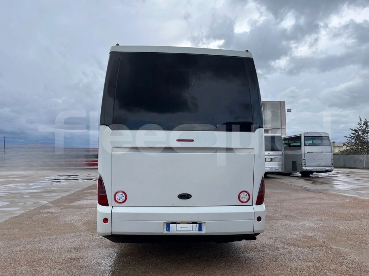 Irisbus 397E.12 397E.12 - Euro5 - 279kW - 12.410mt - rear hatch closed
