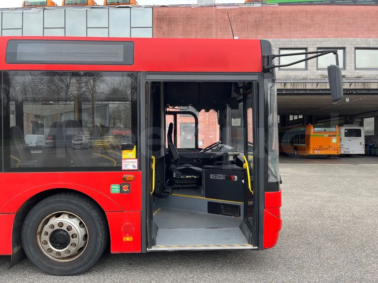 Solaris Urbino 12 - Euro5 - 231kW - 12mt - front door 1 open