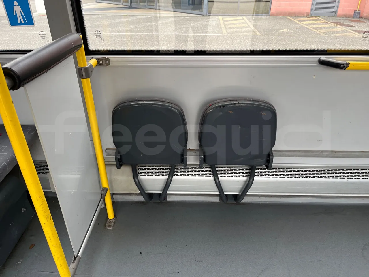 Solaris Urbino 12 - Euro5 - 231kW - 12mt - folding seat photo