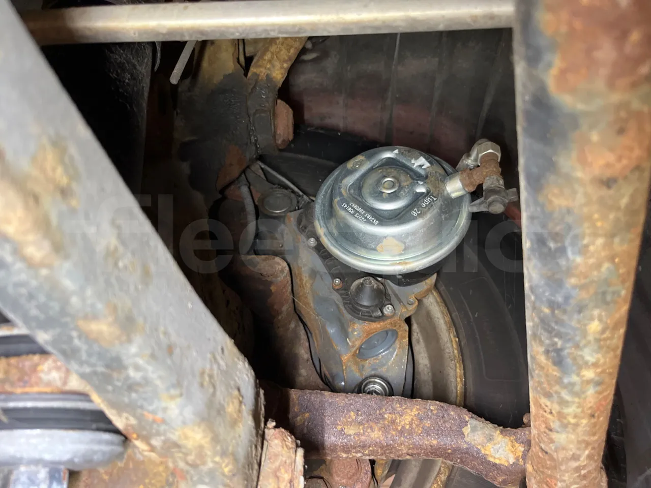 Solaris Urbino 12 - Euro5 - 231kW - 12mt - front brake calipers left