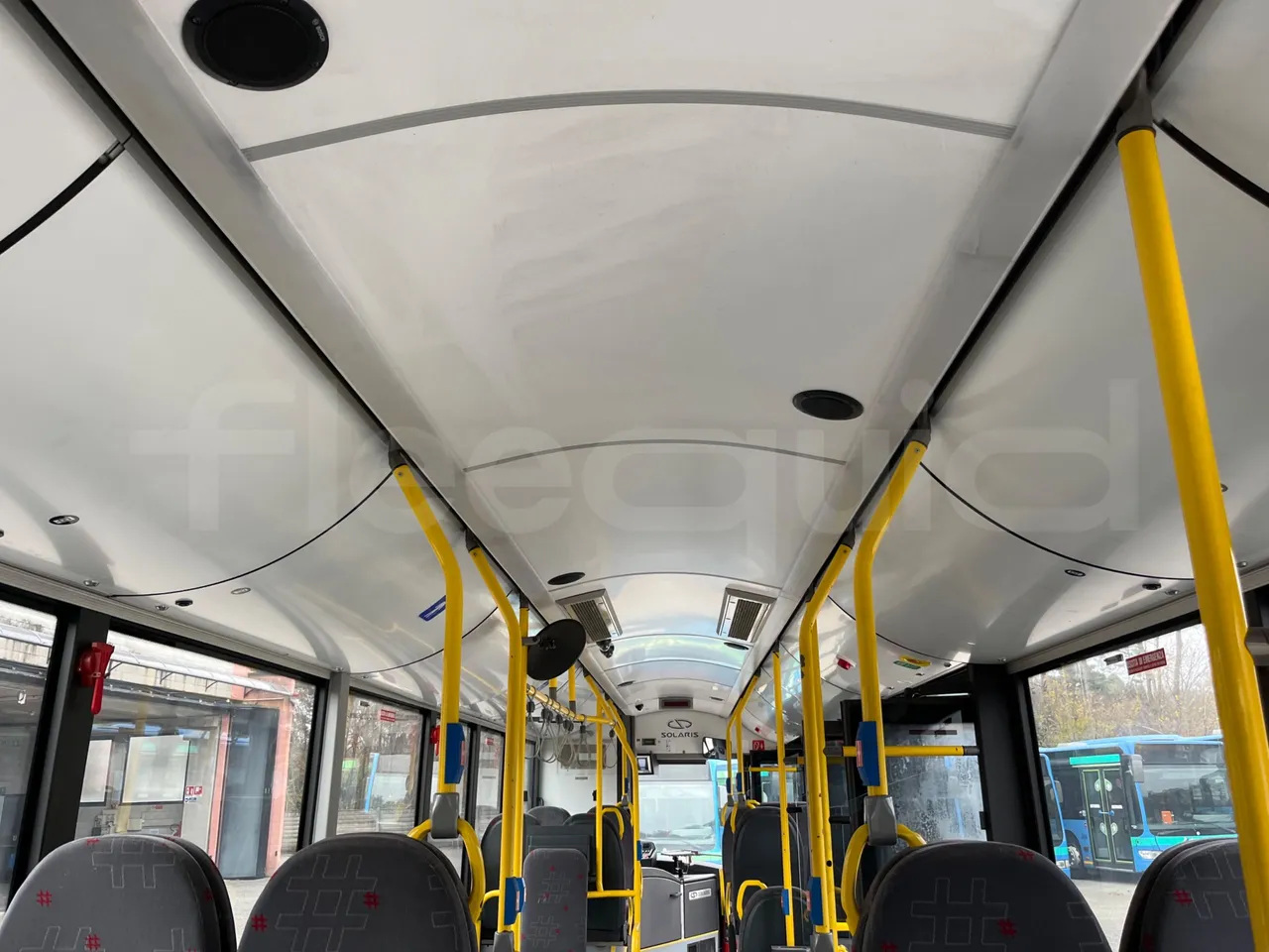 Solaris Urbino 12 - Euro5 - 231kW - 12mt - overhead compartments photo