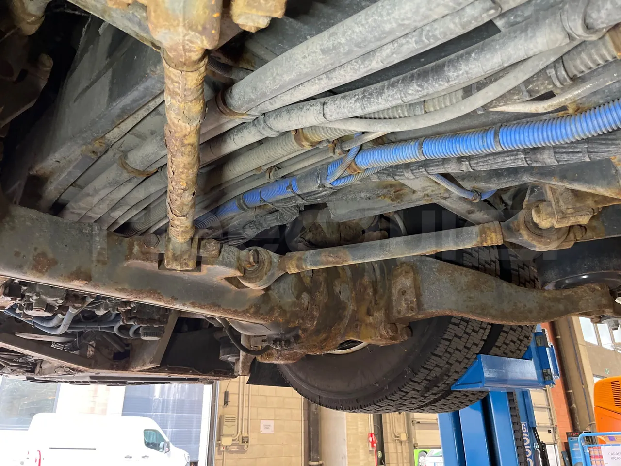 Solaris Urbino 12 - Euro5 - 231kW - 12mt - axle 3 left side