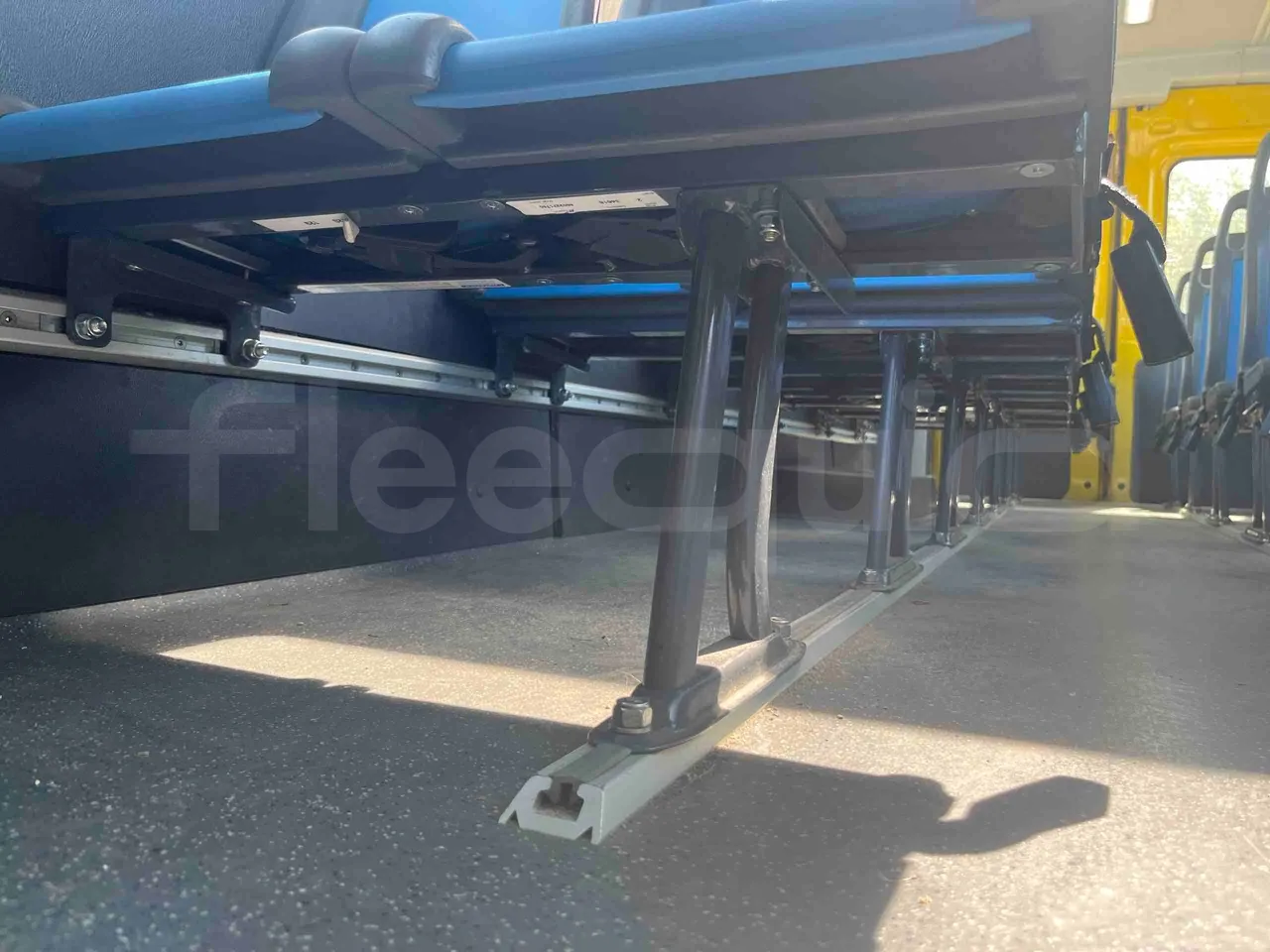 Iveco Daily A50 S30 VI - Euro6 - 132kW - 7.168mt - seat brackets photo