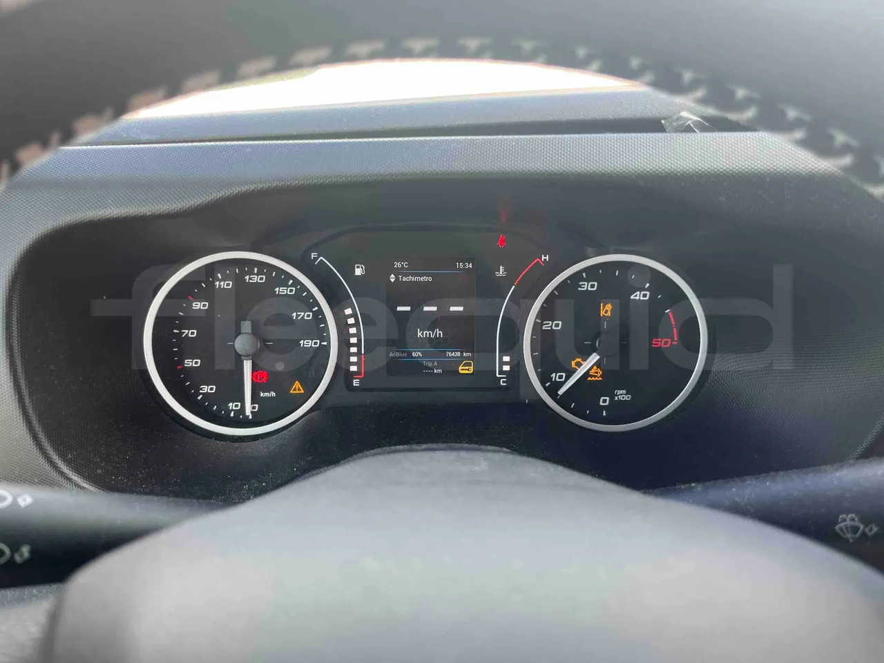 Iveco Daily A50 S30 VI - Euro6 - 132kW - 7.168mt - dashboard lights on