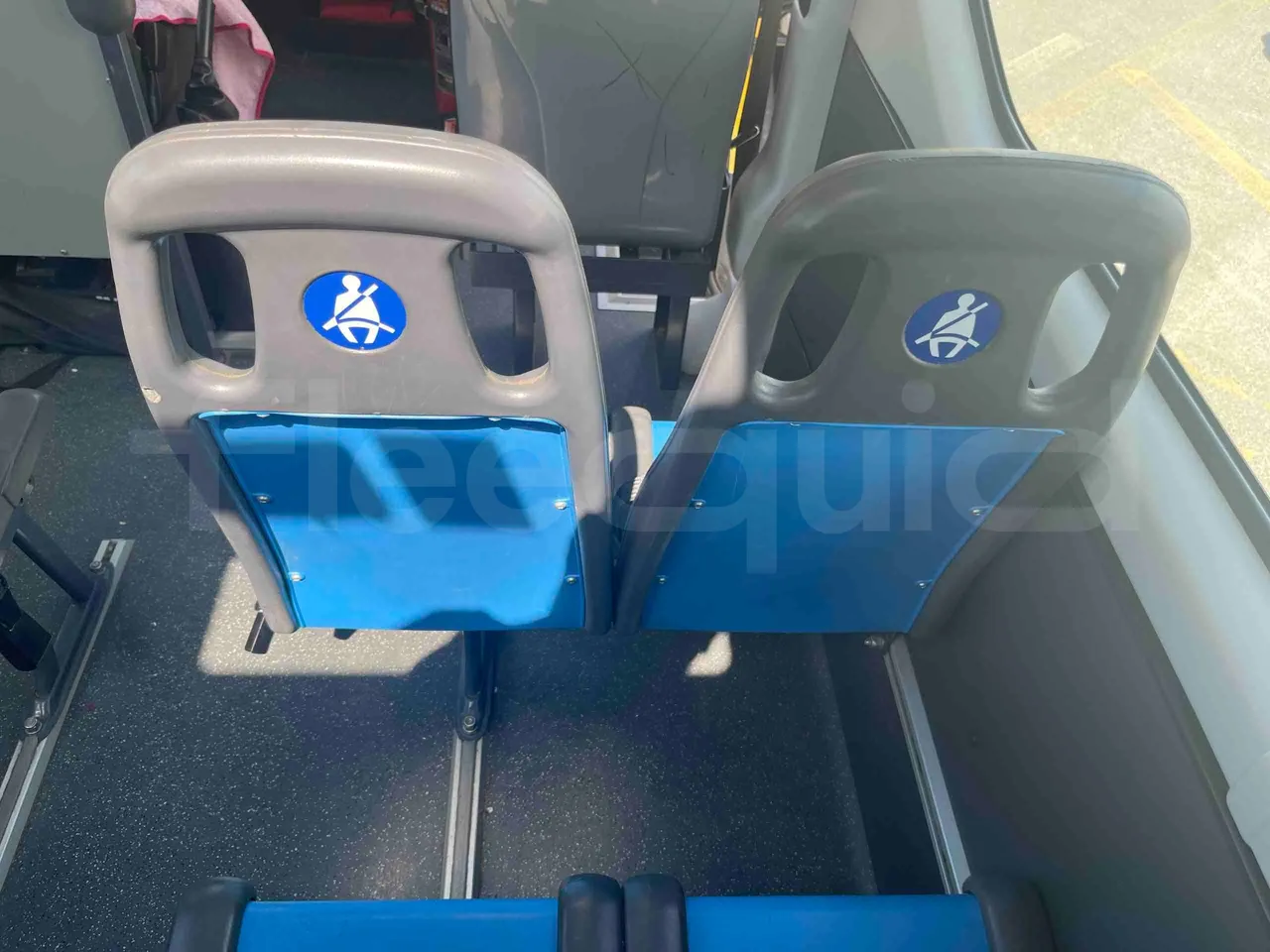 Iveco Daily A50 S30 VI - Euro6 - 132kW - 7.168mt - mesh detail photo