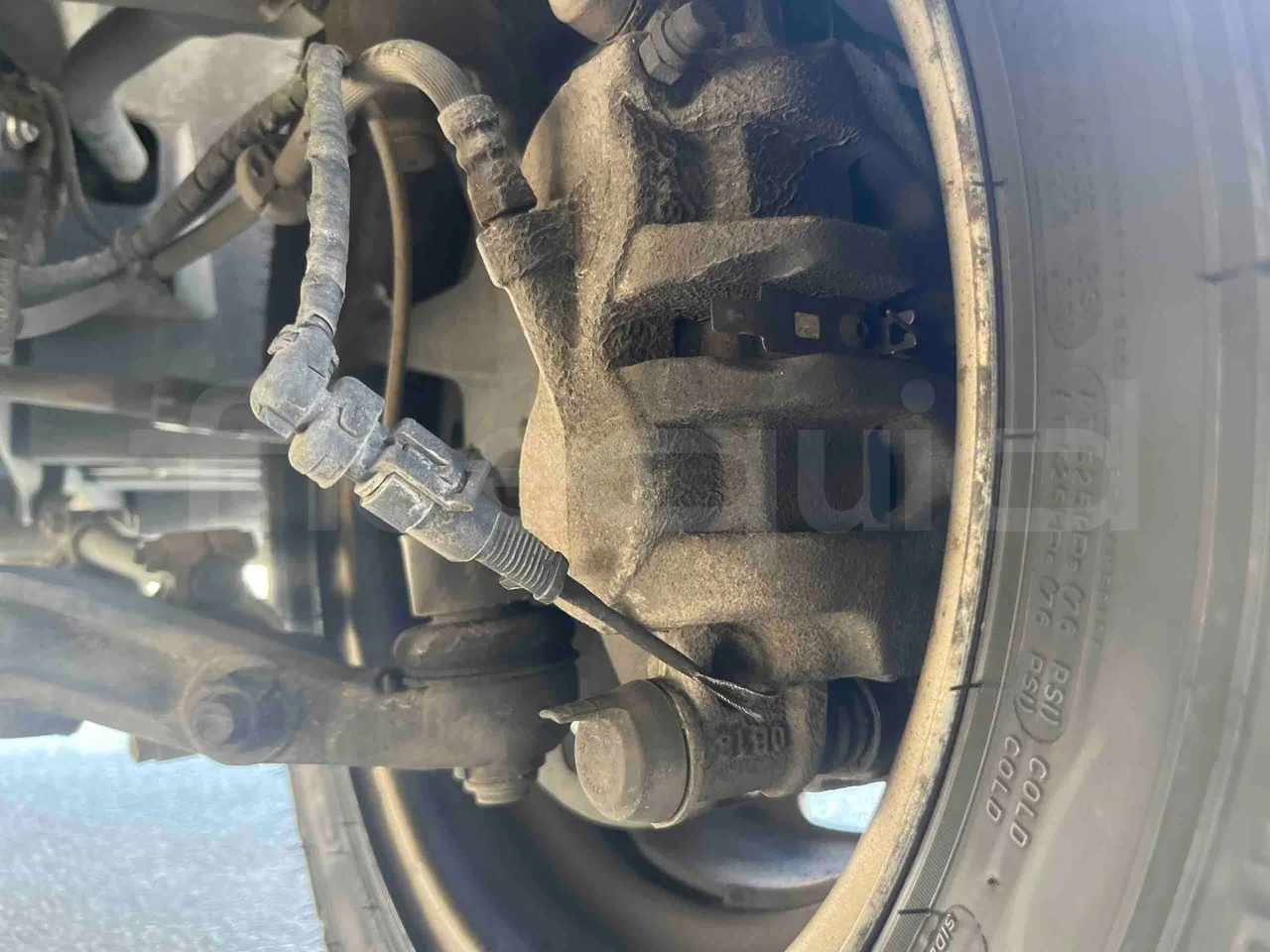 Iveco Daily A50 S30 VI - Euro6 - 132kW - 7.168mt - front brake calipers right