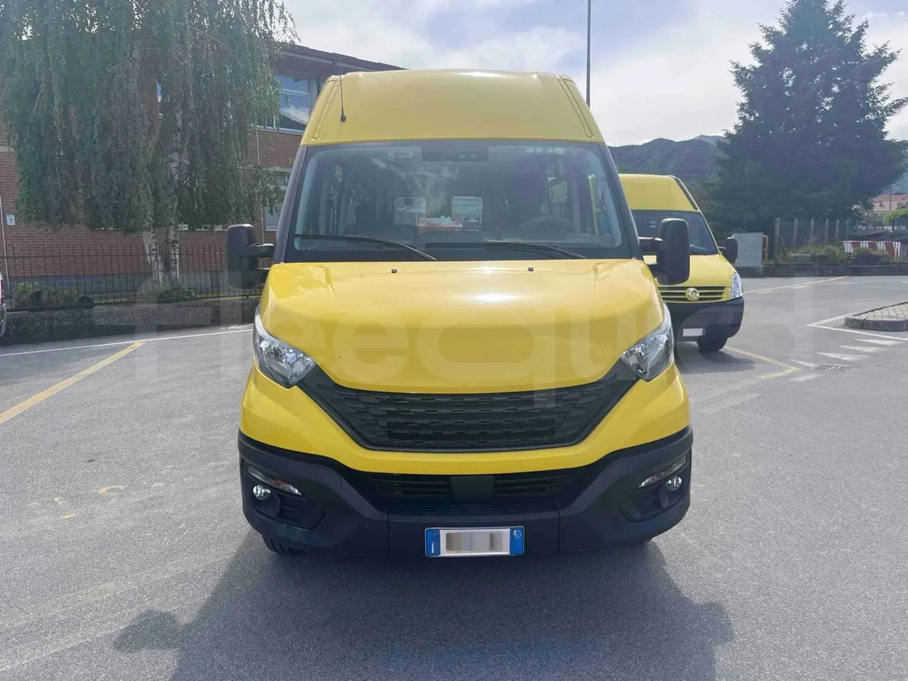 Iveco Daily A50 S30 VI - Euro6 - 132kW - 7.168mt - front photo