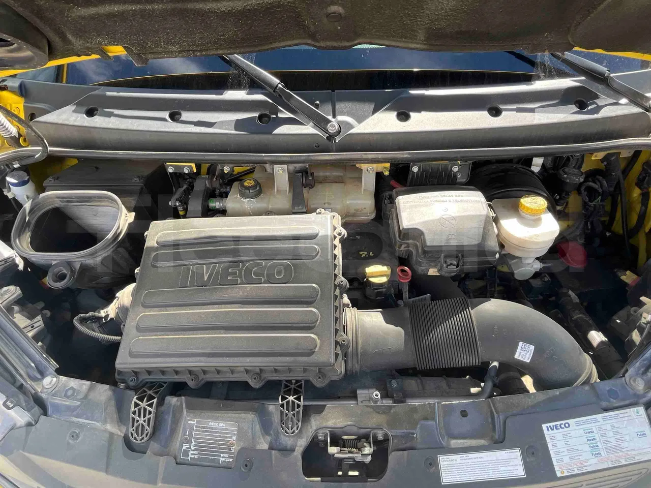 Iveco Daily A50 S30 VI - Euro6 - 132kW - 7.168mt - rear hatch open