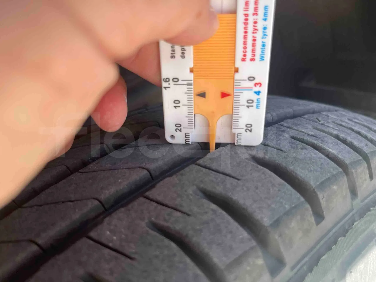 Iveco Daily A50 S30 VI - Euro6 - 132kW - 7.168mt - rear left tire photo