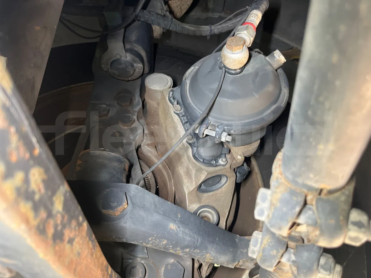 BredaMenarinibus Vivacity Plus C - Euro5 - 161kW - 8mt - front brake calipers left