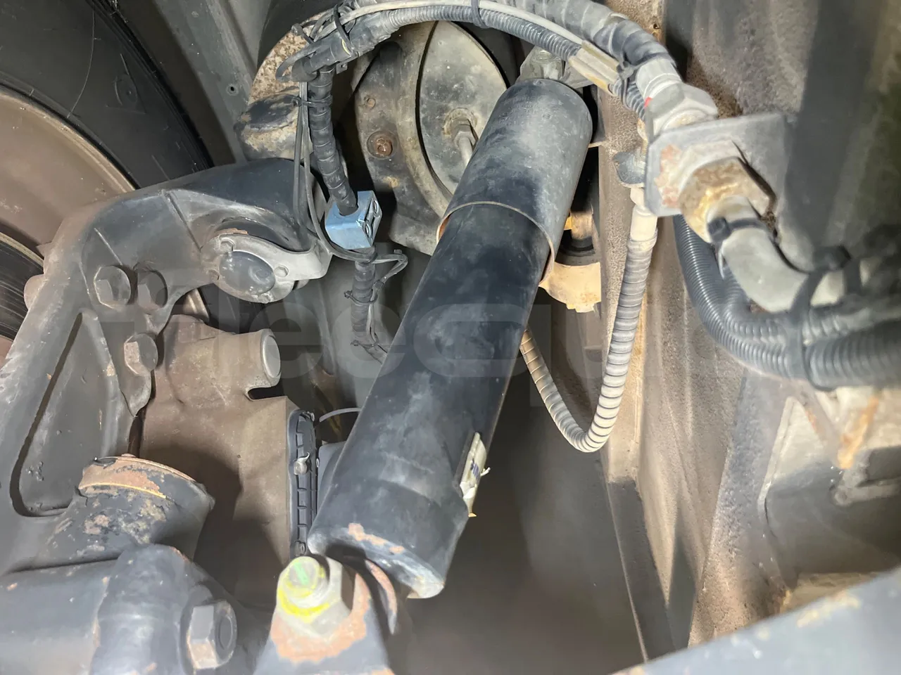 BredaMenarinibus Vivacity Plus C - Euro5 - 161kW - 8mt - front shock absorbers left