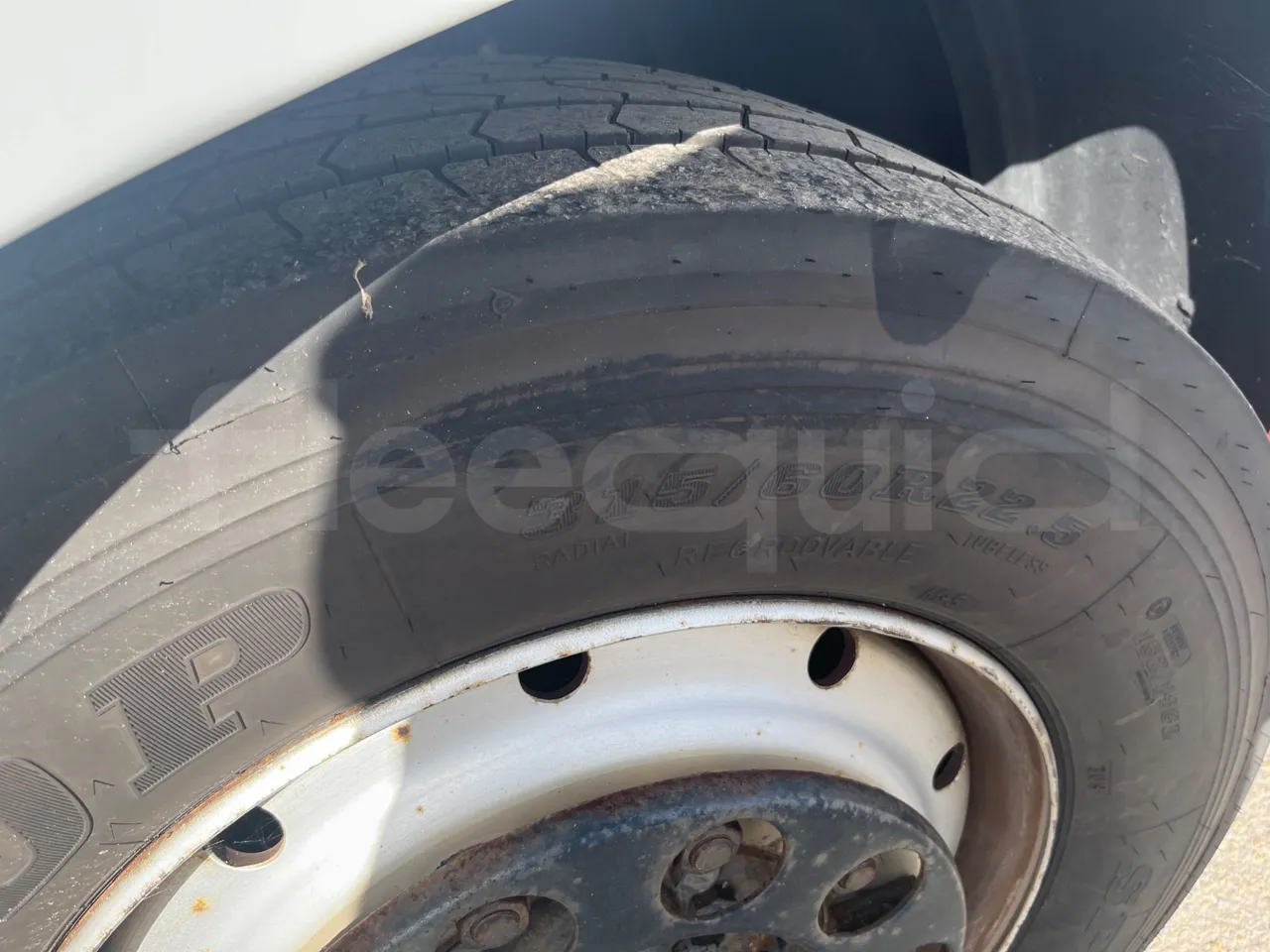 BredaMenarinibus Vivacity Plus C - Euro5 - 161kW - 8mt - tread condition third axle tires right