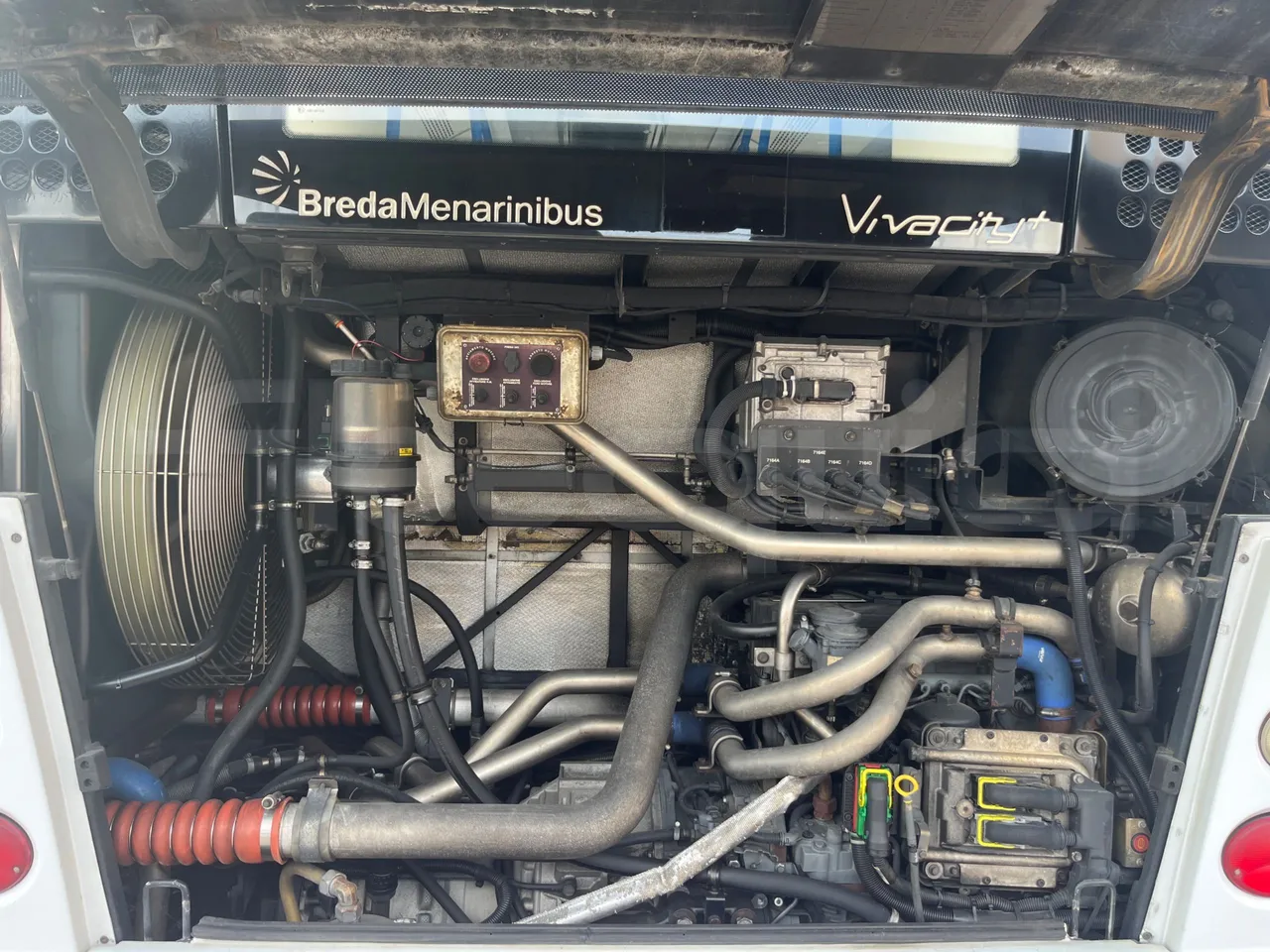 BredaMenarinibus Vivacity Plus C - Euro5 - 161kW - 8mt - rear hatch open
