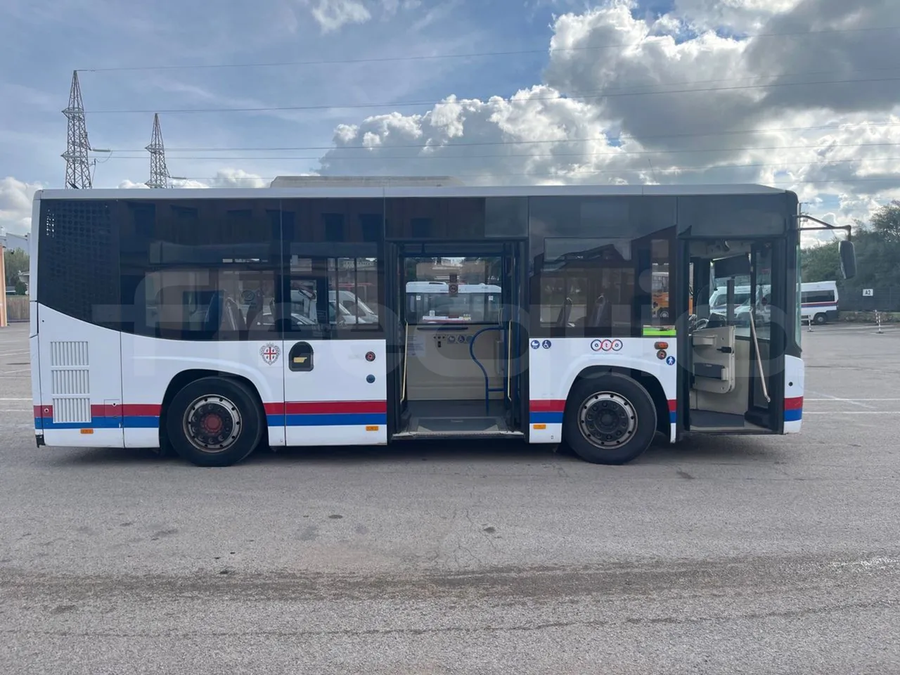 BredaMenarinibus Vivacity Plus C - Euro5 - 161kW - 8mt - right side doors open