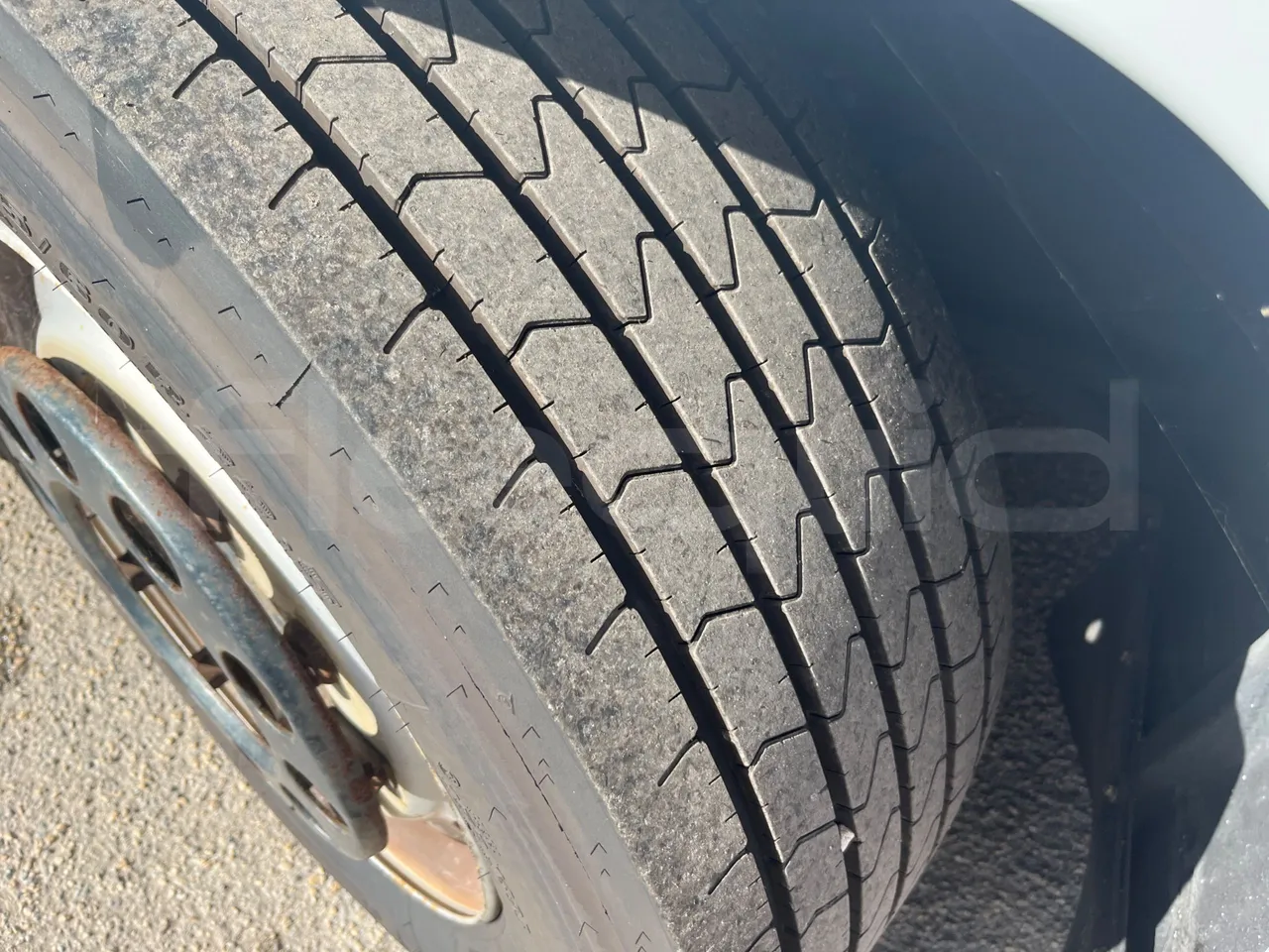 BredaMenarinibus Vivacity Plus C - Euro5 - 161kW - 8mt - rear left tire photo