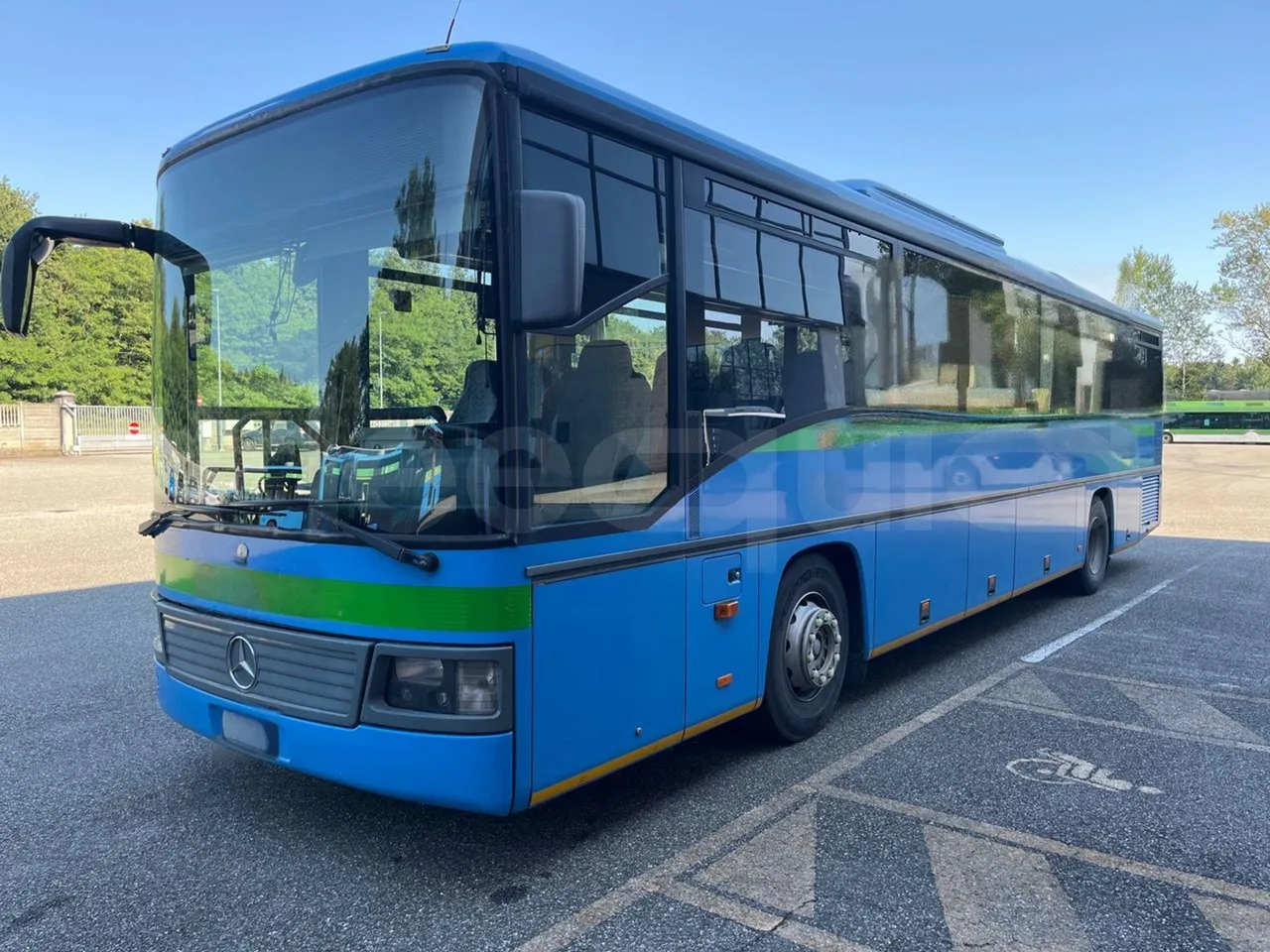 Mercedes-Benz Integro 0550-EUR3-220kW-12m - 3/4 front left (mandatory for bus to scrap)