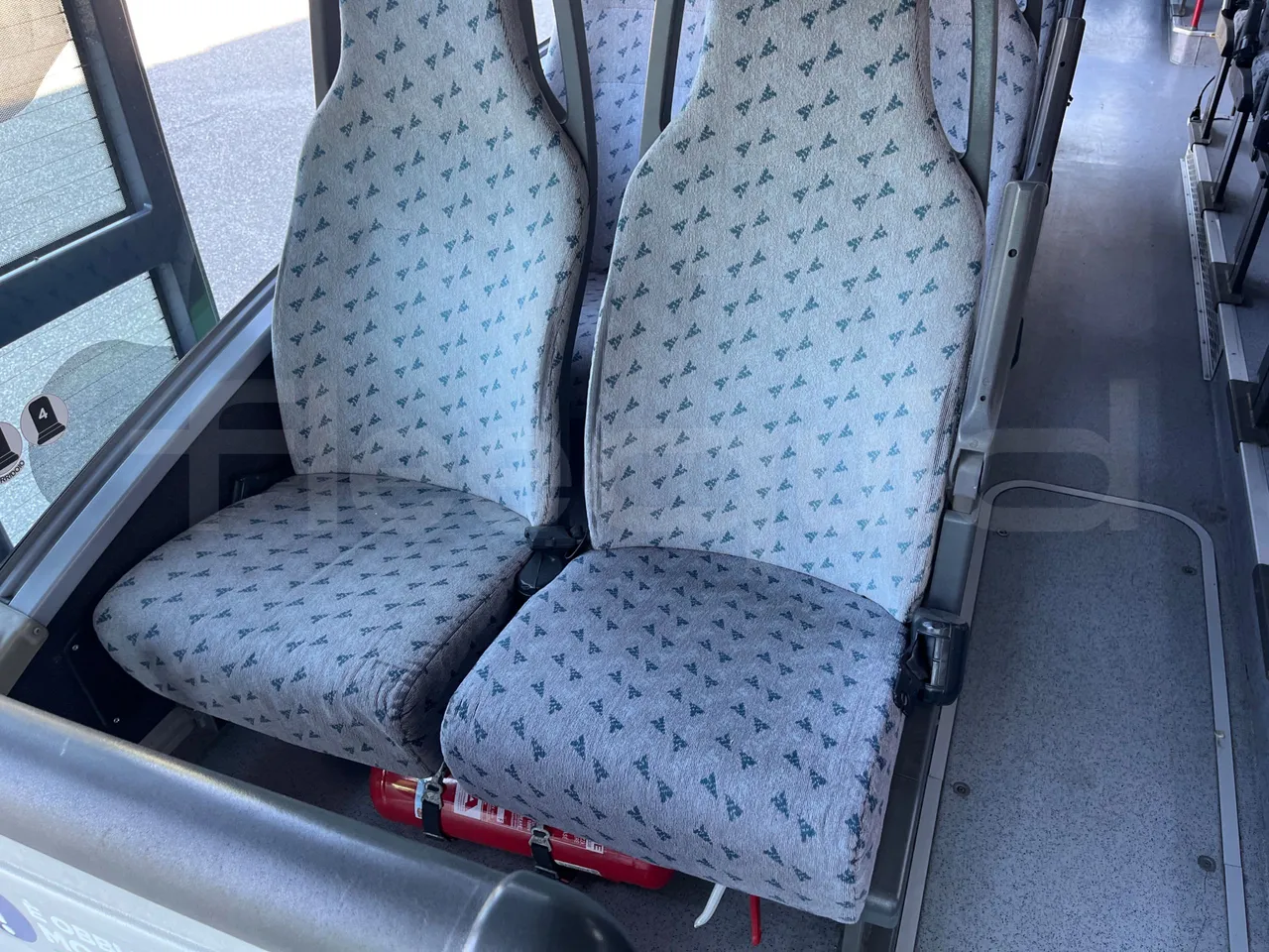 Mercedes-Benz Integro 0550-EUR3-220kW-12m - single seat detail