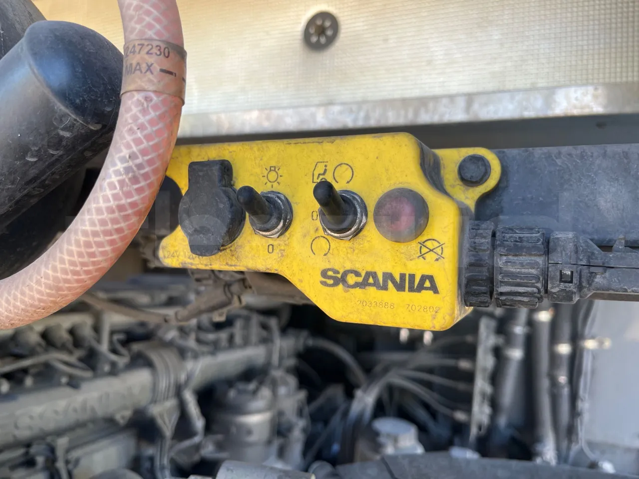 Scania Touring HD Touring HD - Euro6 - 302kW - 12.860 mt - engine plate photo