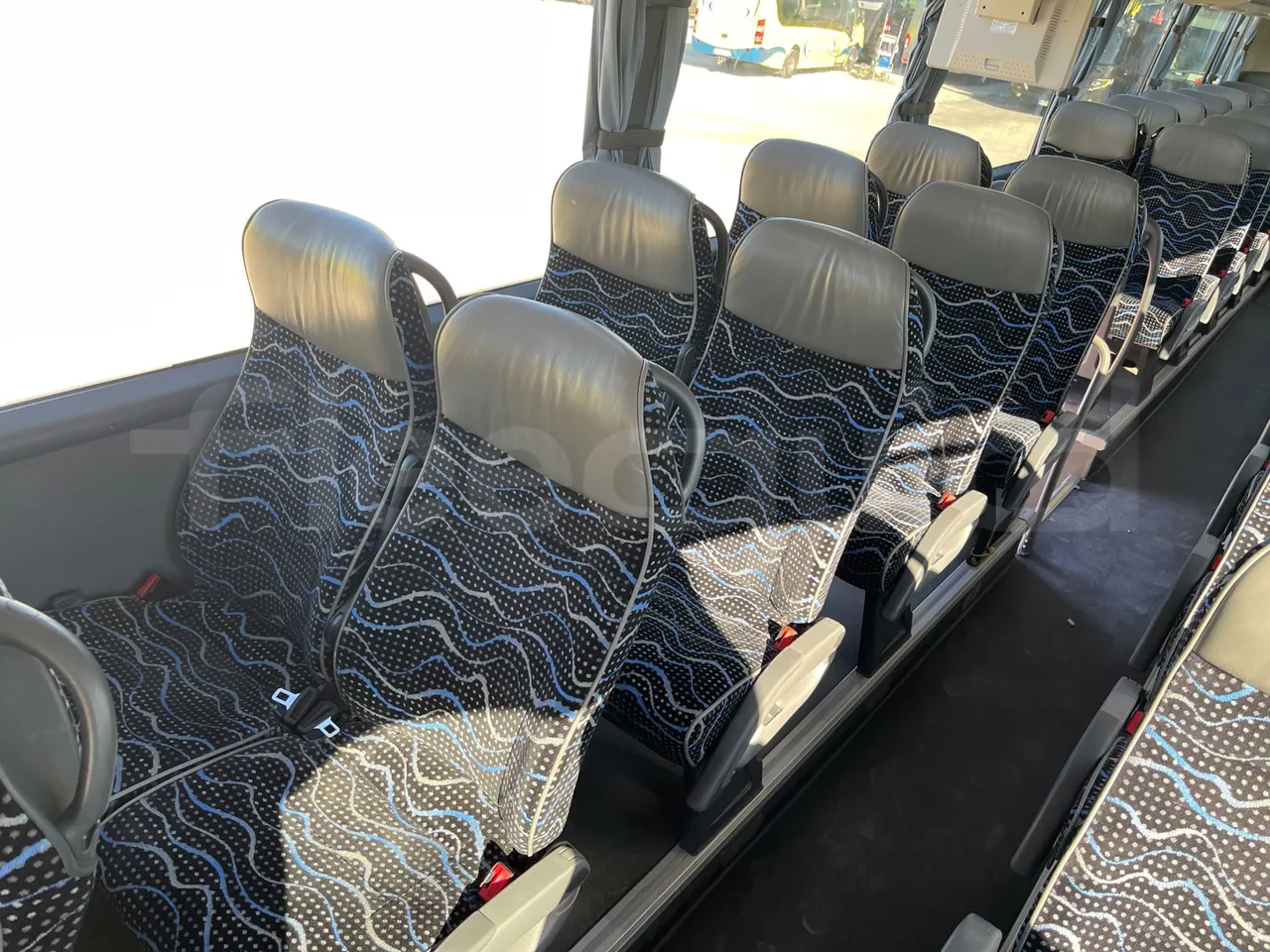 Scania Touring HD Touring HD - Euro6 - 302kW - 12.860 mt - single seat detail