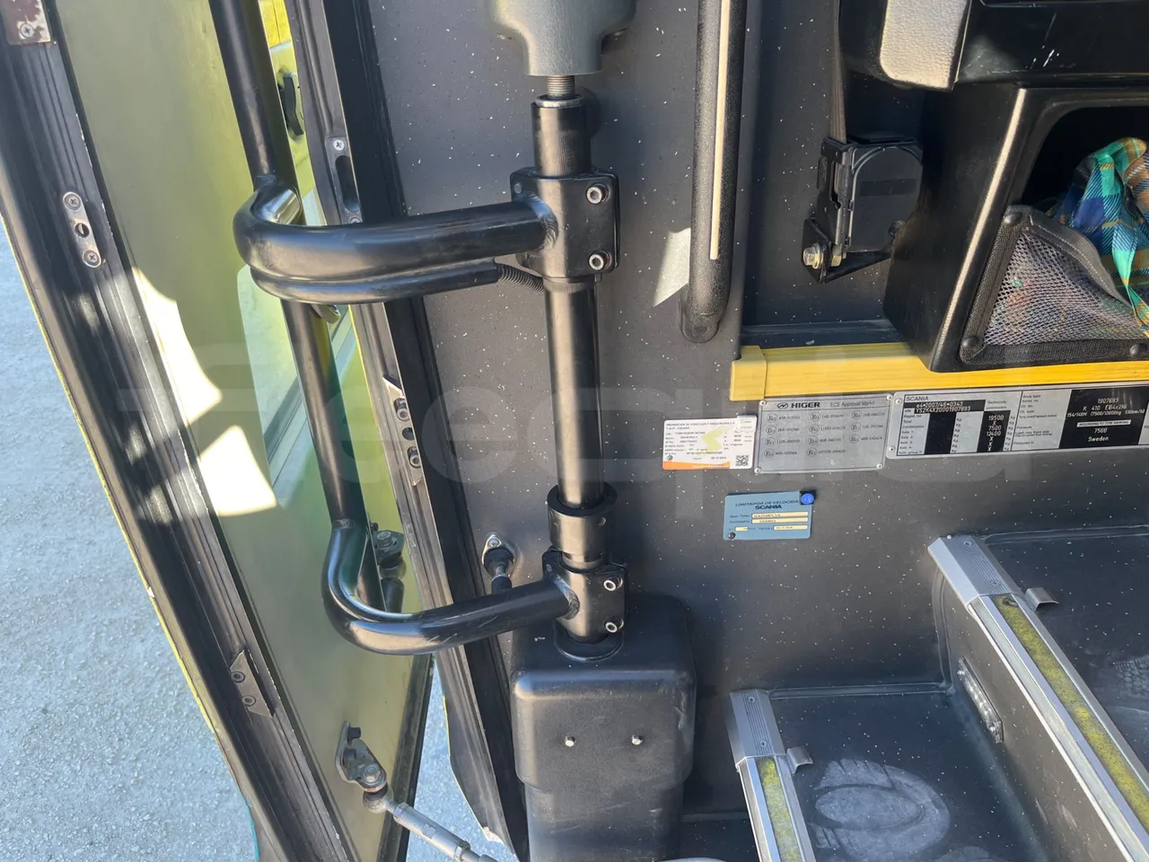 Scania Touring HD Touring HD - Euro6 - 302kW - 12.860 mt - door mechanism photo