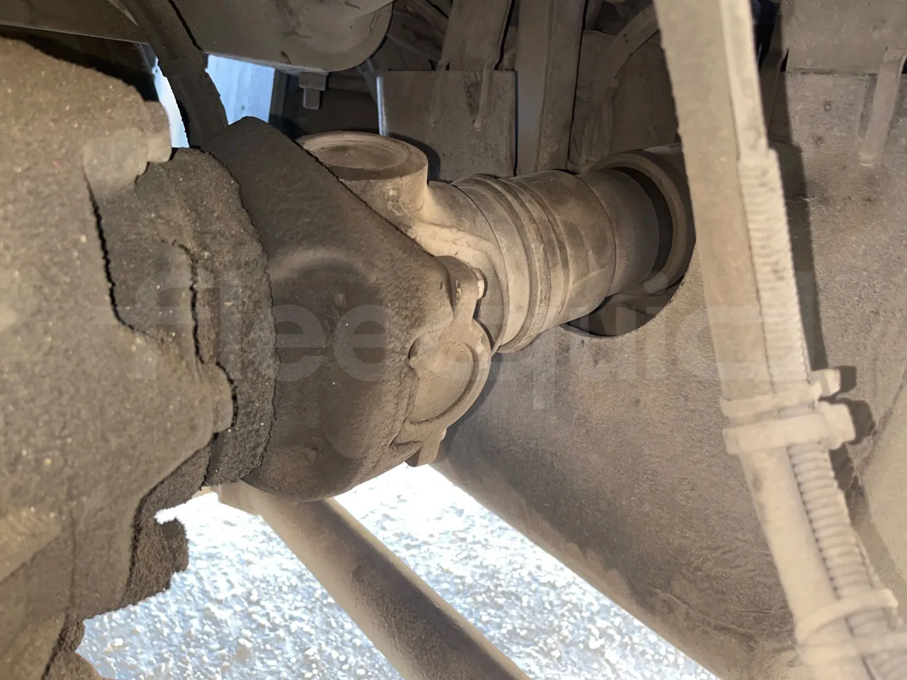 Scania Touring HD Touring HD - Euro6 - 302kW - 12.860 mt - driveshaft photo