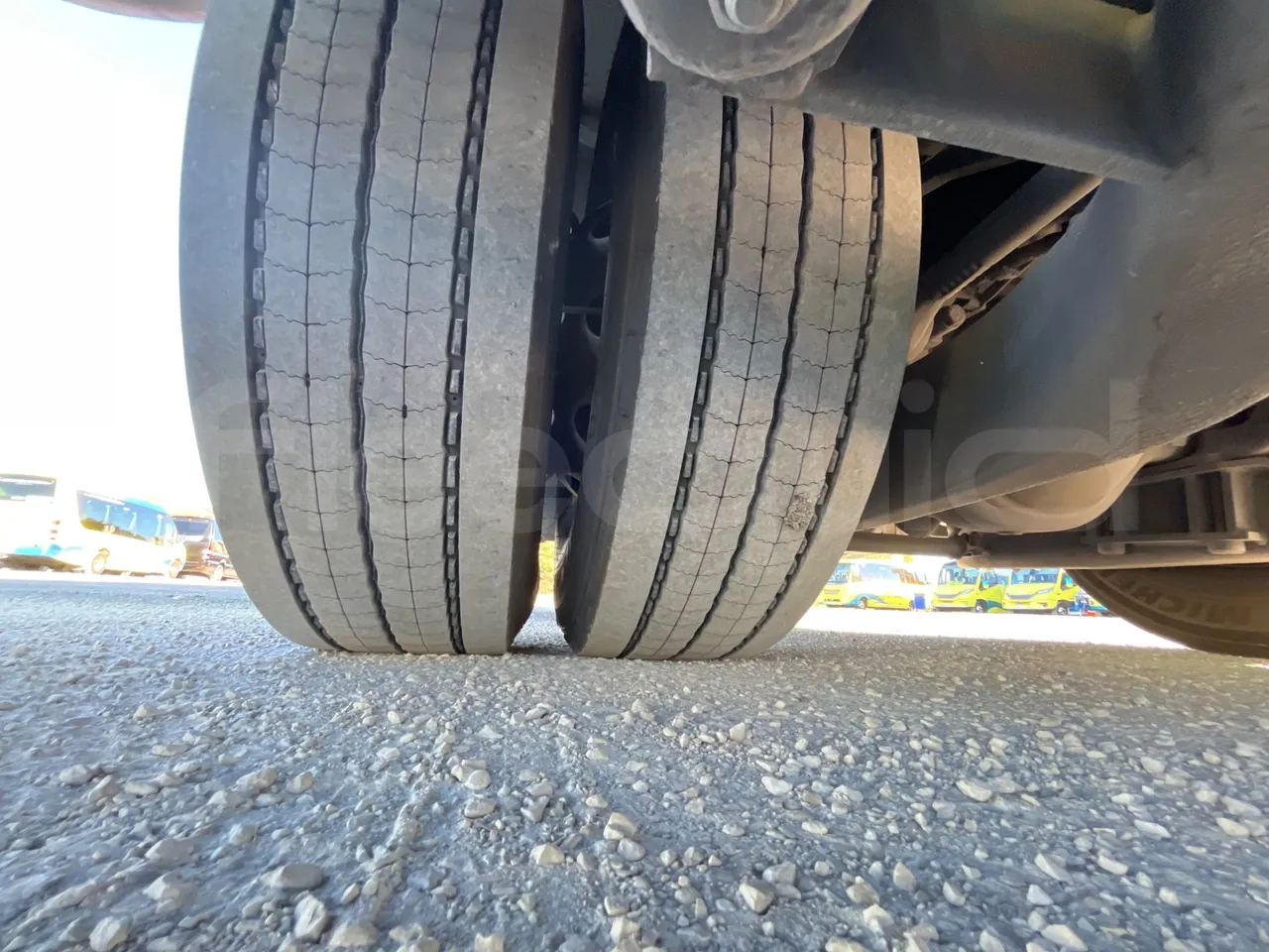 Scania Touring HD Touring HD - Euro6 - 302kW - 12.860 mt - tread condition second axle tires left