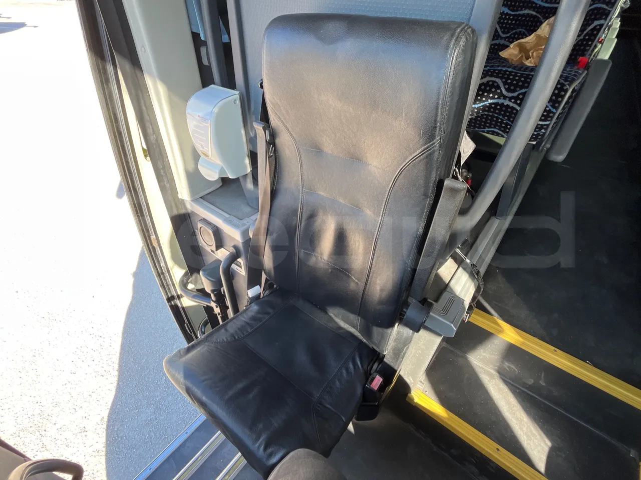 Scania Touring HD Touring HD - Euro6 - 302kW - 12.860 mt - hostess seat photo