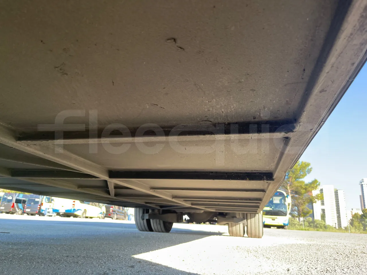 Scania Touring HD Touring HD - Euro6 - 302kW - 12.860 mt - central undercarriage photo