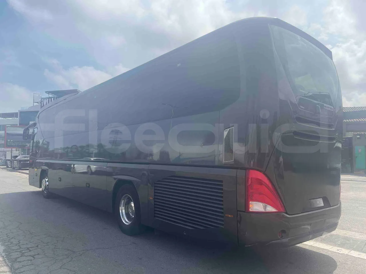 Neoplan Tourliner - 3/4 Rear Left Side