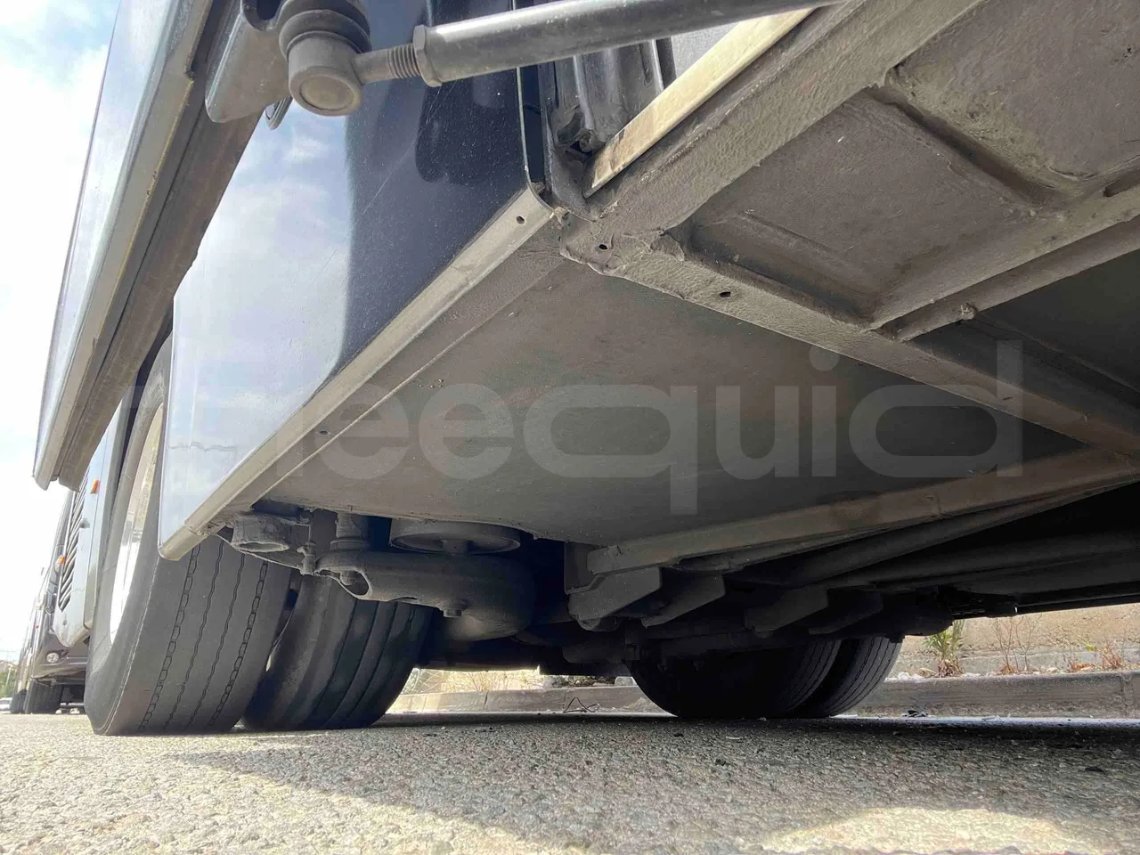 Neoplan Tourliner - Second Axle Discs Left Side