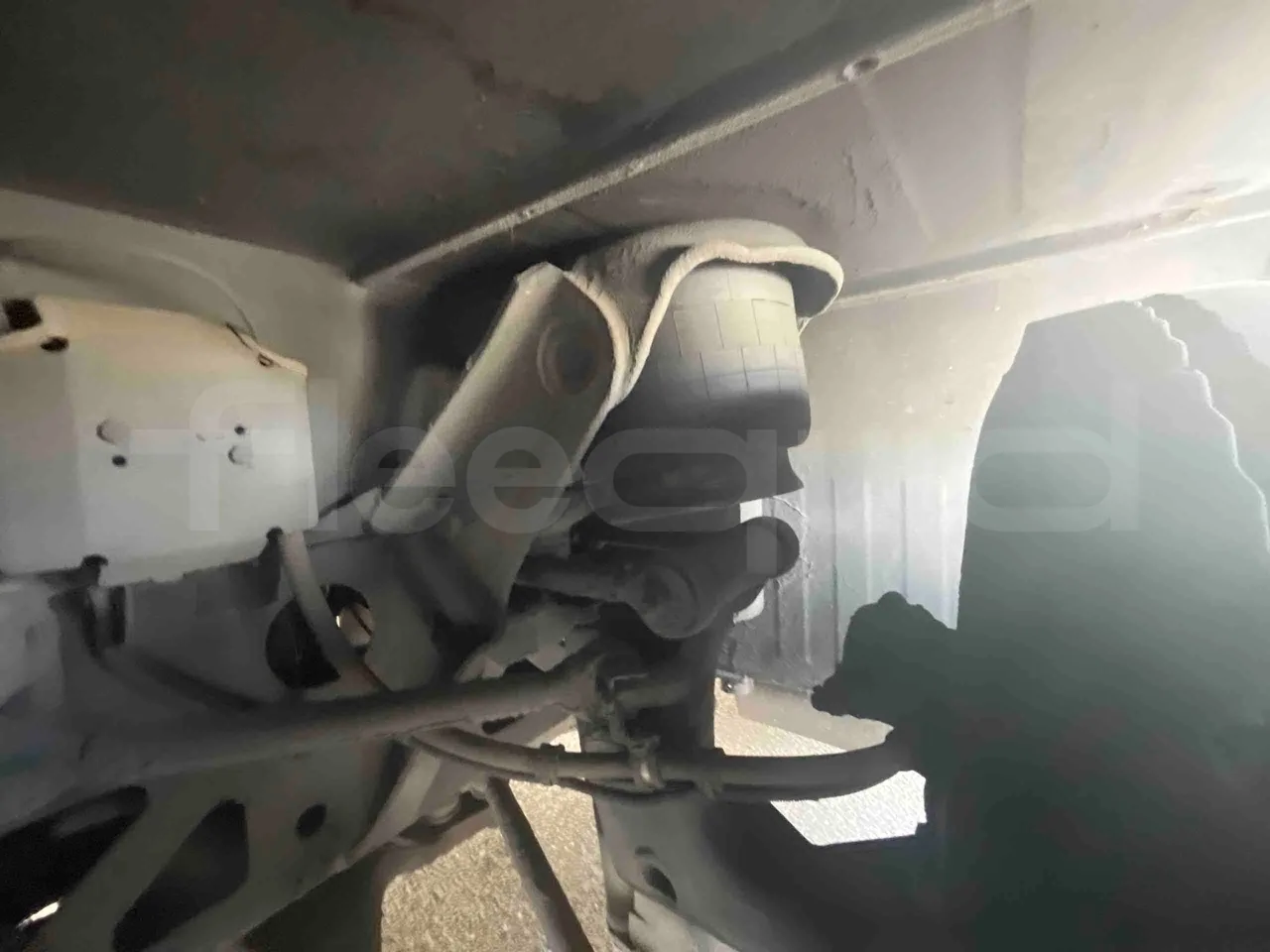 Neoplan Tourliner - First Axle Discs Left Side