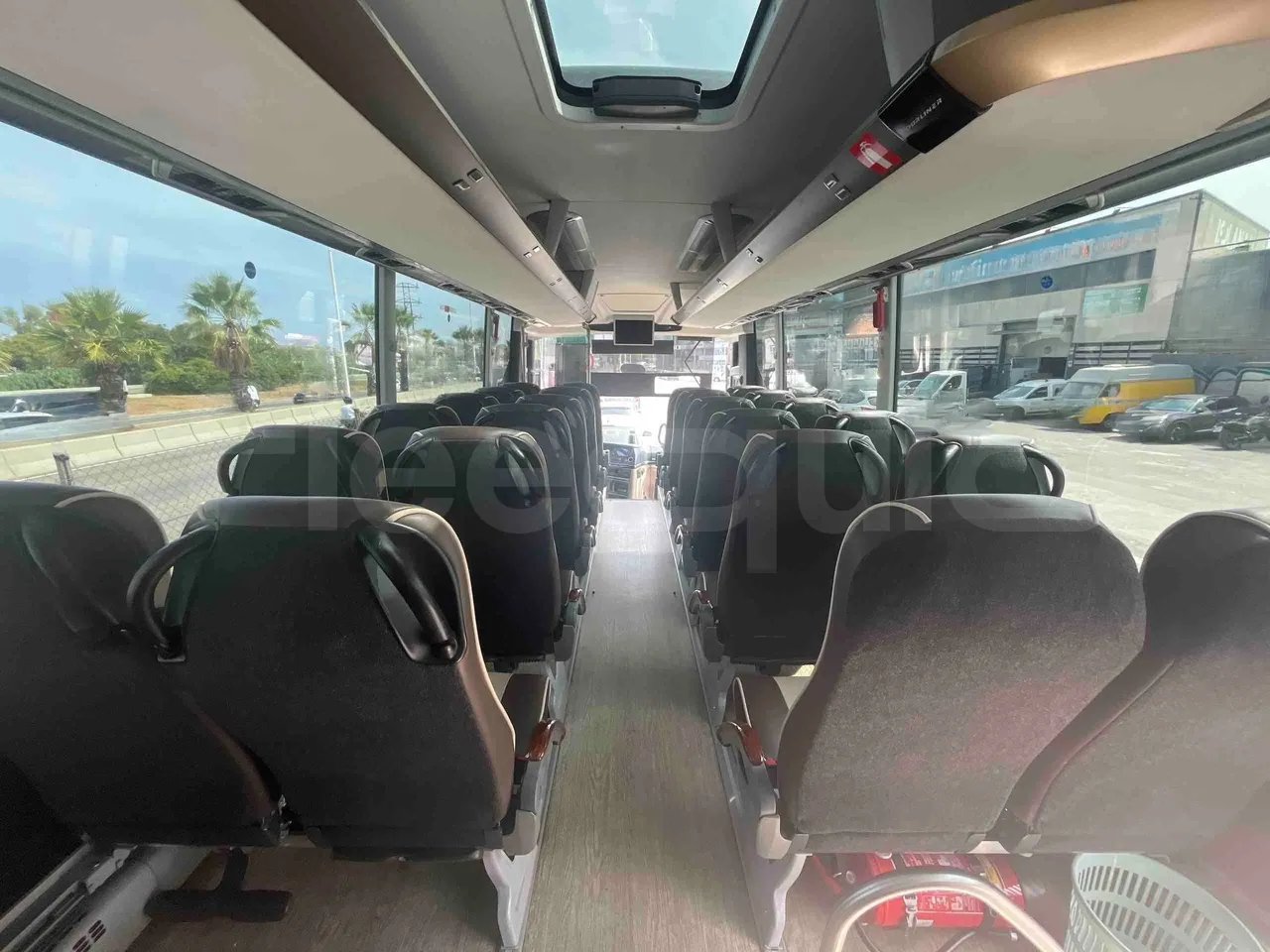 Neoplan Tourliner - Forward Seats From Middle Position