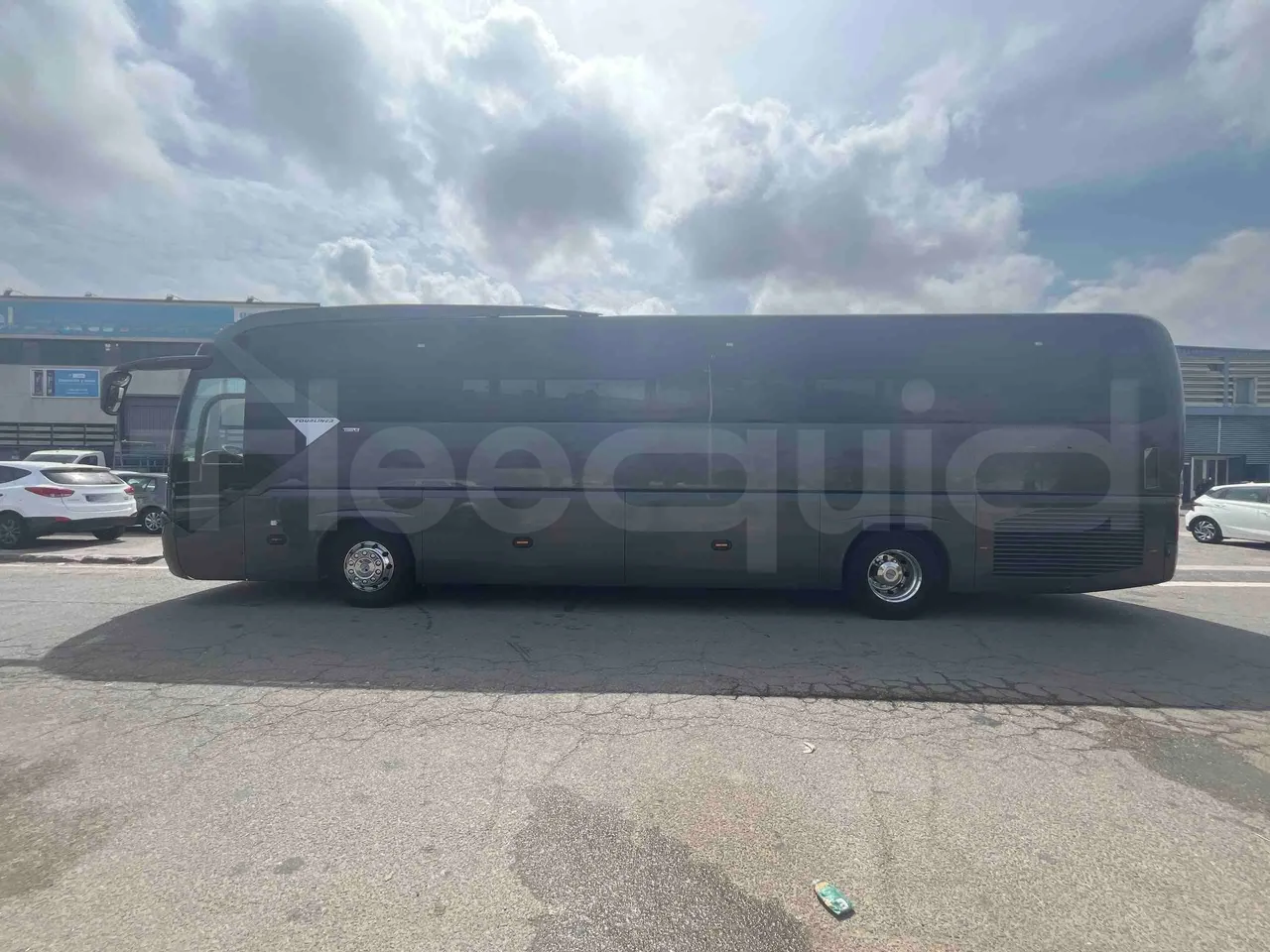 Neoplan Tourliner - Left Side