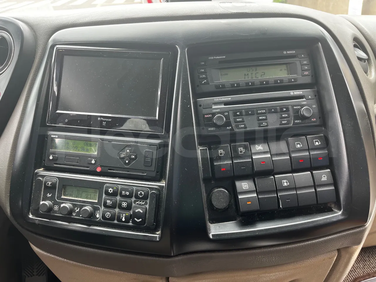 Iveco Magelys - onboard devices 1