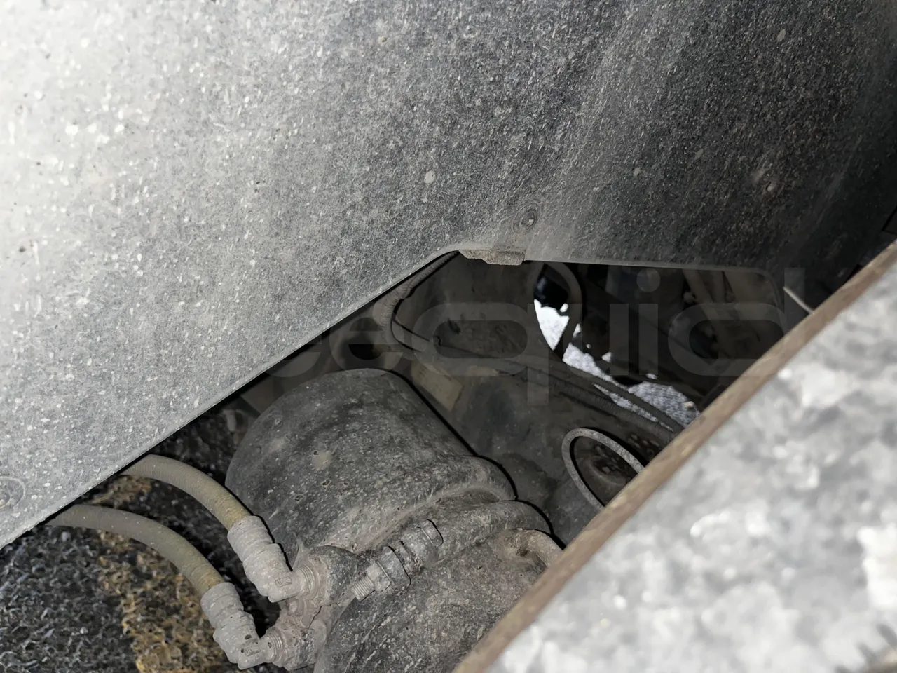 Iveco Magelys - axle 2 caliper brakes left