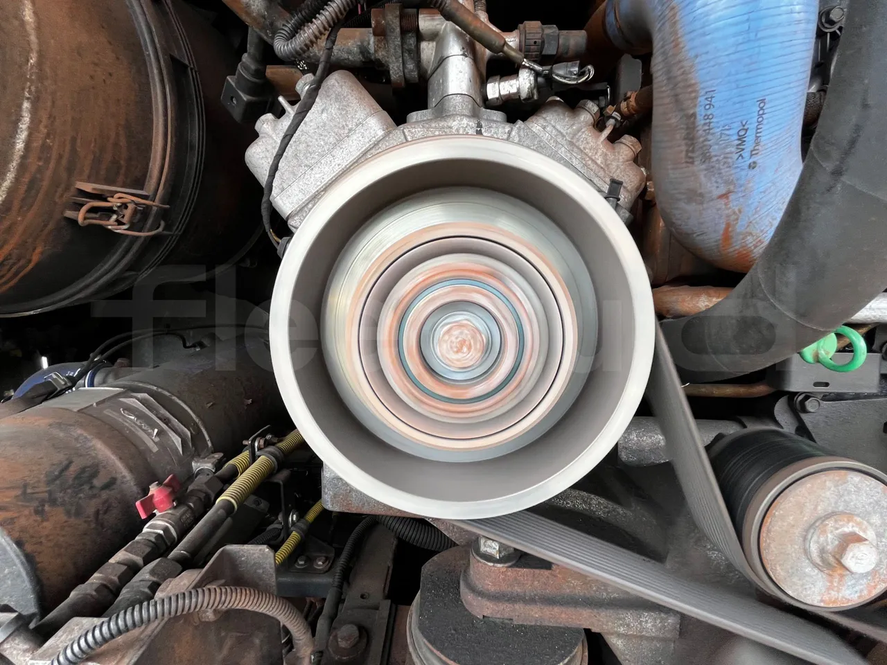 Iveco Magelys - air conditioning compressor