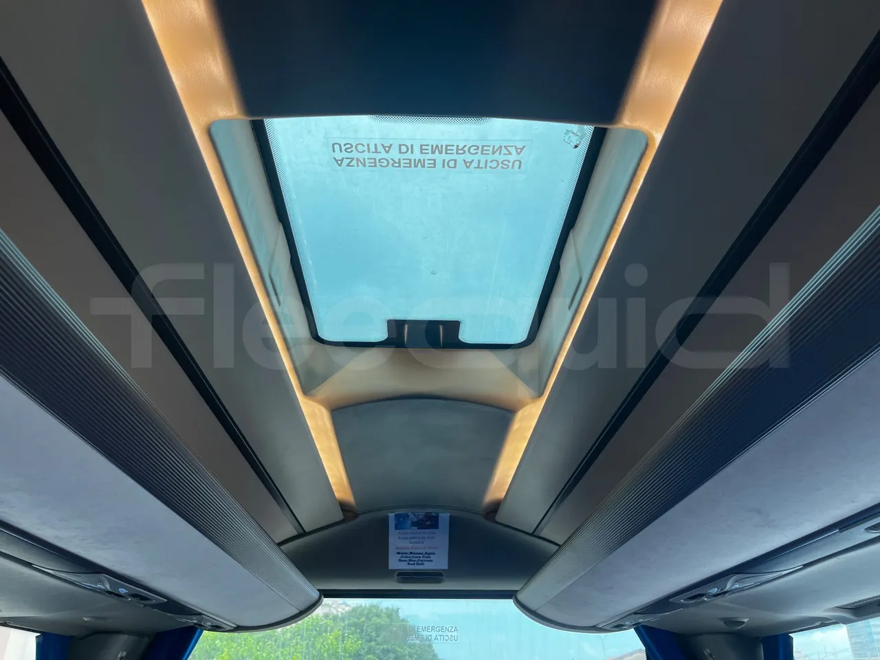 Iveco Magelys - roof hatch 1