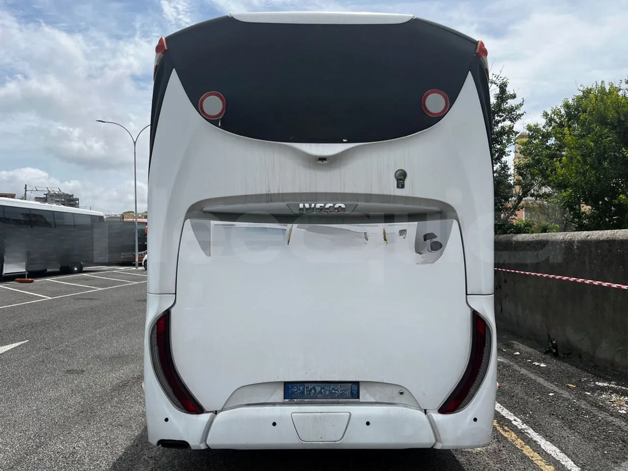 Iveco Magelys - rear hatch closed