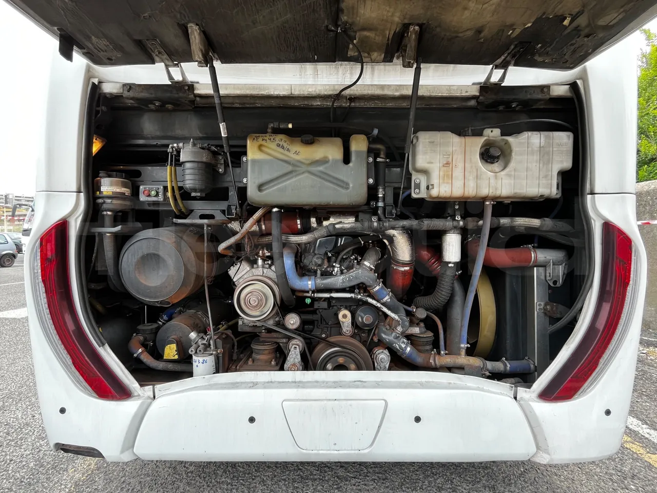 Iveco Magelys - rear hatch open