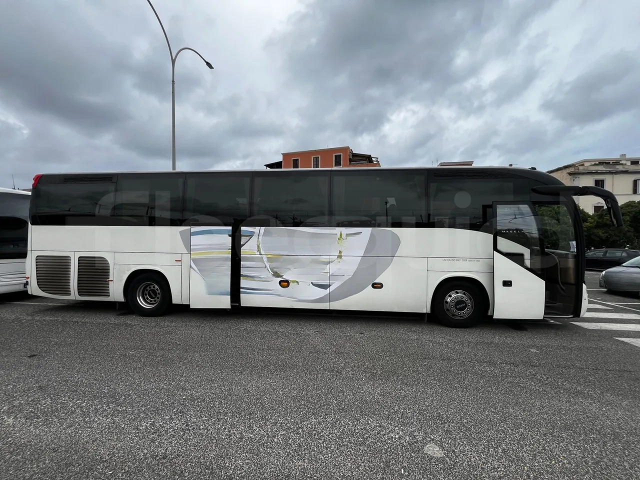 Iveco Magelys - right side doors open