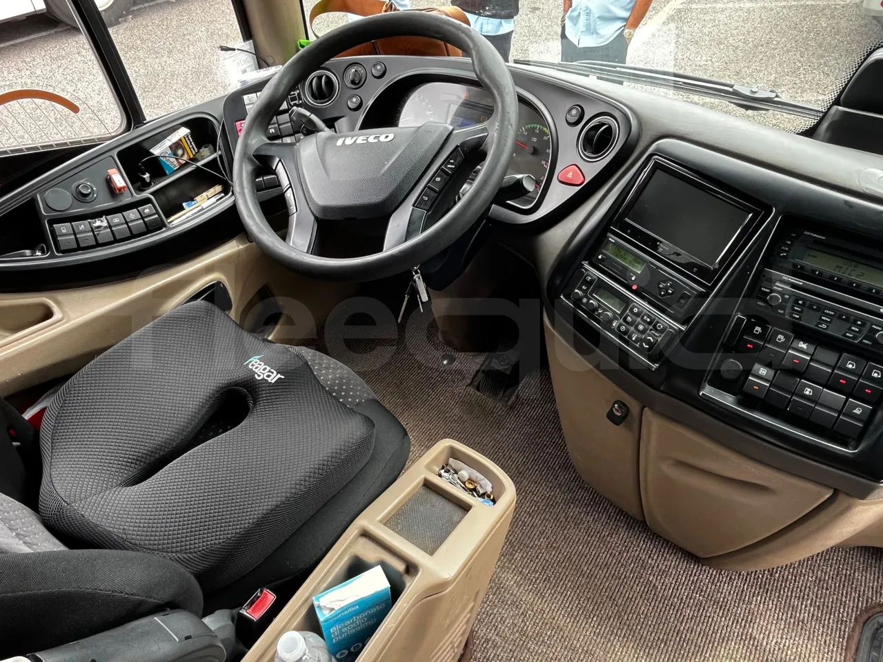 Iveco Magelys - steering wheel photo