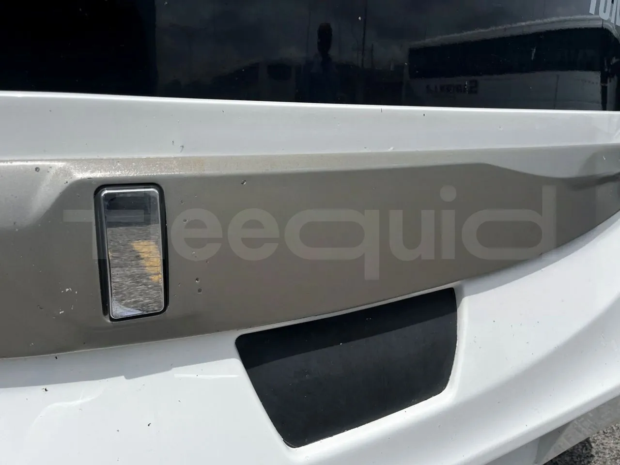 Iveco Magelys - turntable external (18m)