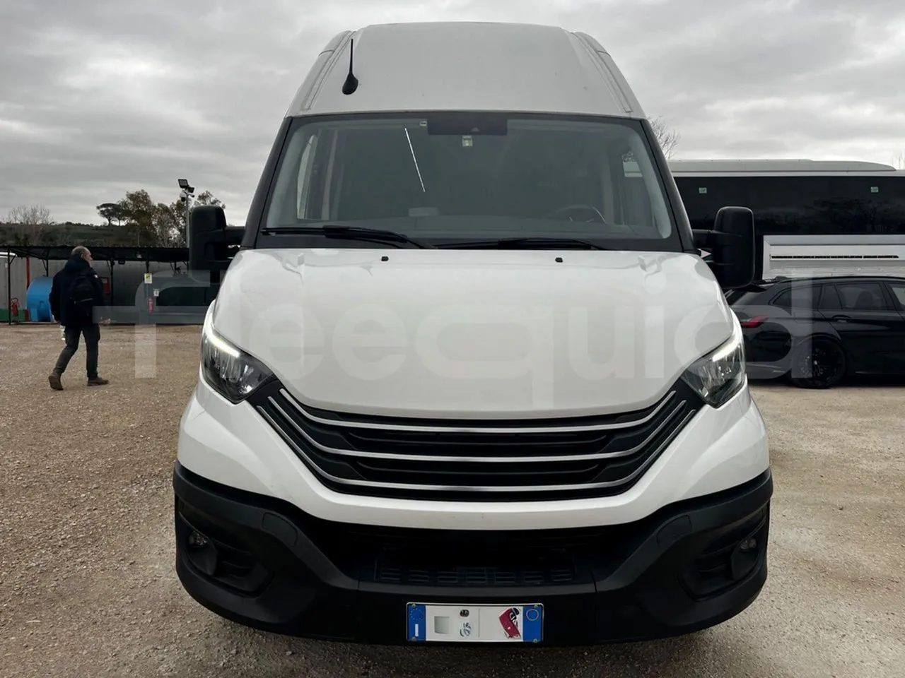Iveco Daily A65C18 - EUR6 - 129kW - 7.686m - front door 3 open