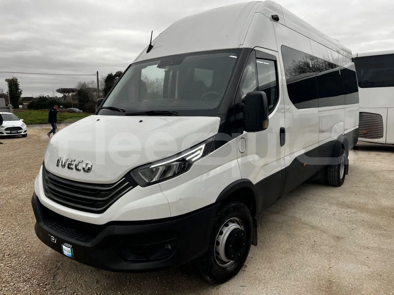 Iveco Daily A65C18 - EUR6 - 129kW - 7.686m - 3/4 front left