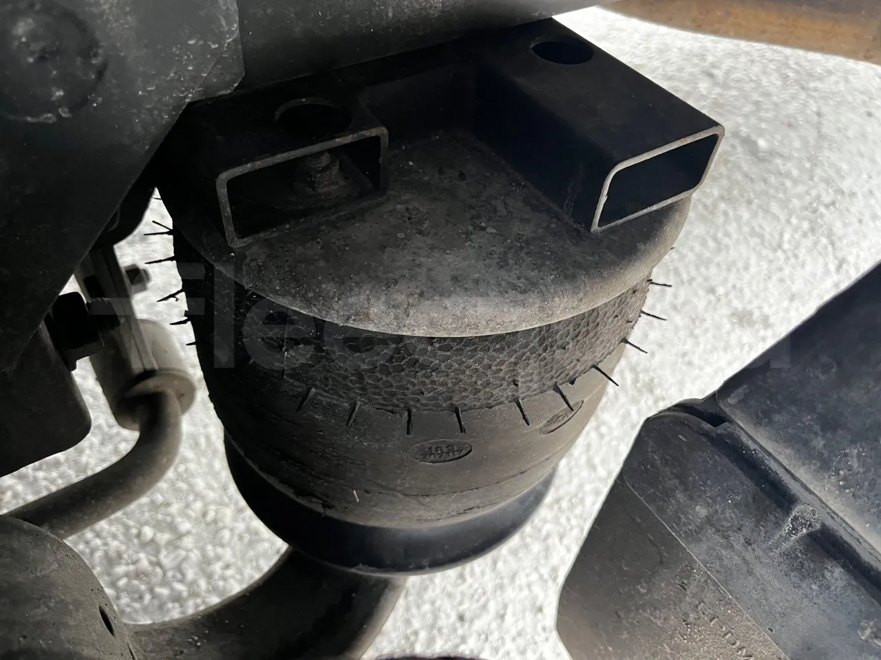 Iveco Daily A65C18 - EUR6 - 129kW - 7.686m - axel 2 air springs 1 right