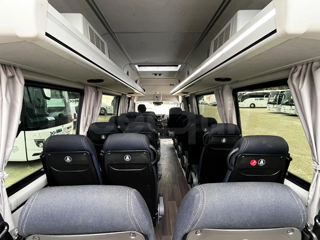 Iveco Daily A65C18 - EUR6 - 129kW - 7.686m - interior reverse seats driver height